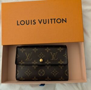 Authentic Vintage Louis Vuitton Monogram Wallet with Rare Original Card Insert